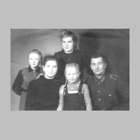 021-0008 Familie Arnold Berger 1944.jpg